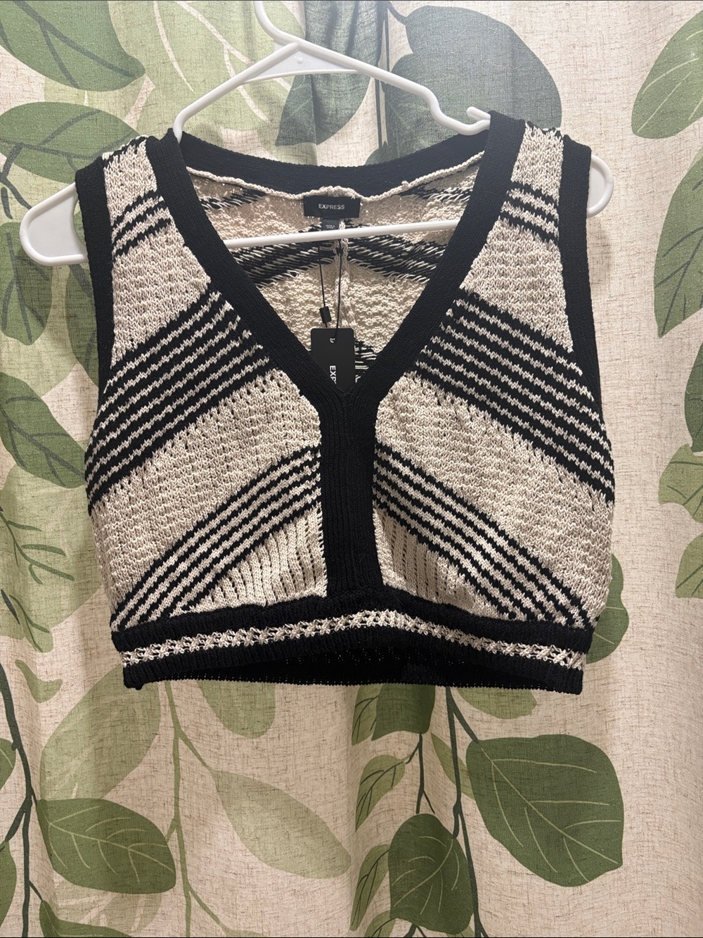 Express Black and Cream Striped Knit V-Neck Cropped Tank
